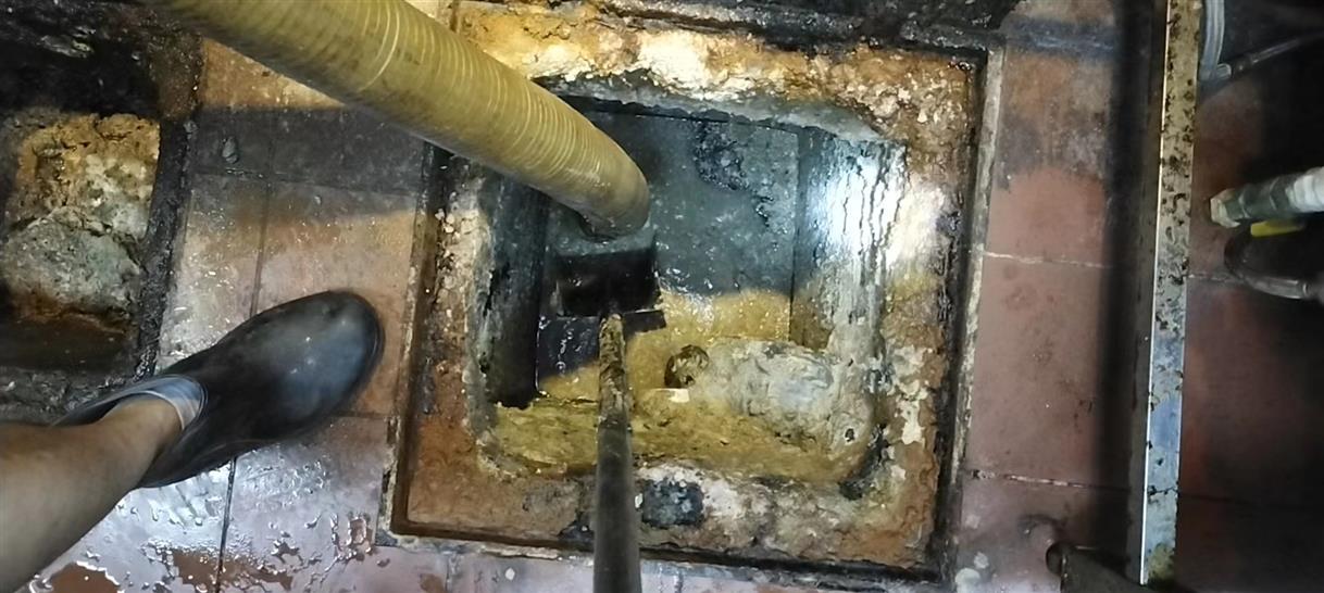 感城镇化油池清理-污水池清掏